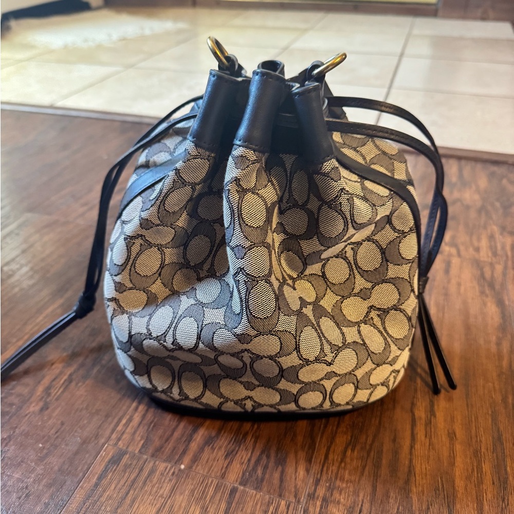 Coach Field Bucket Bag Drawstring